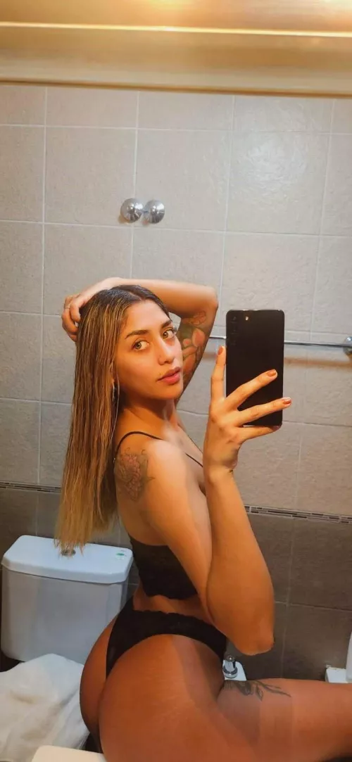 Do you prefer ass or tits