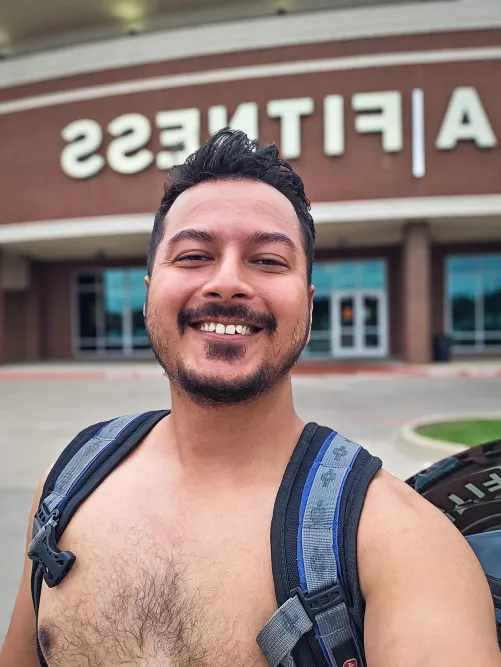 Excited for the weekend. Happy! What plans do you have? I'm making Japanese beef curry tonight.