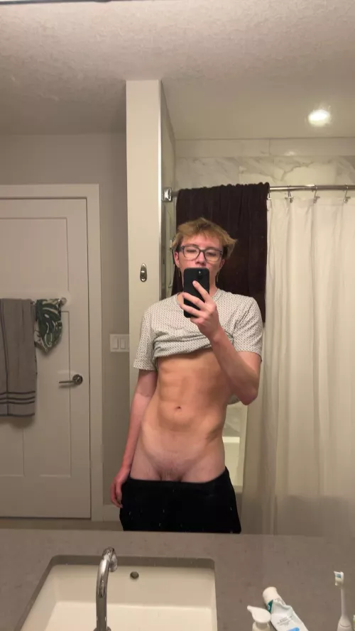 Freshly 18 hmu for the full picture 🫢🫢