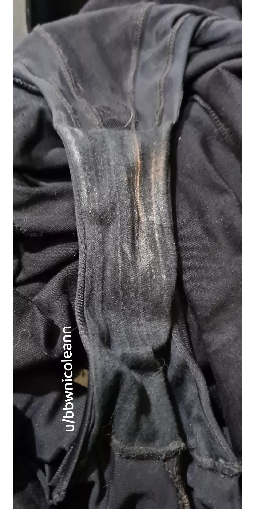 Fullbacks crusty and smelly after 4 days.