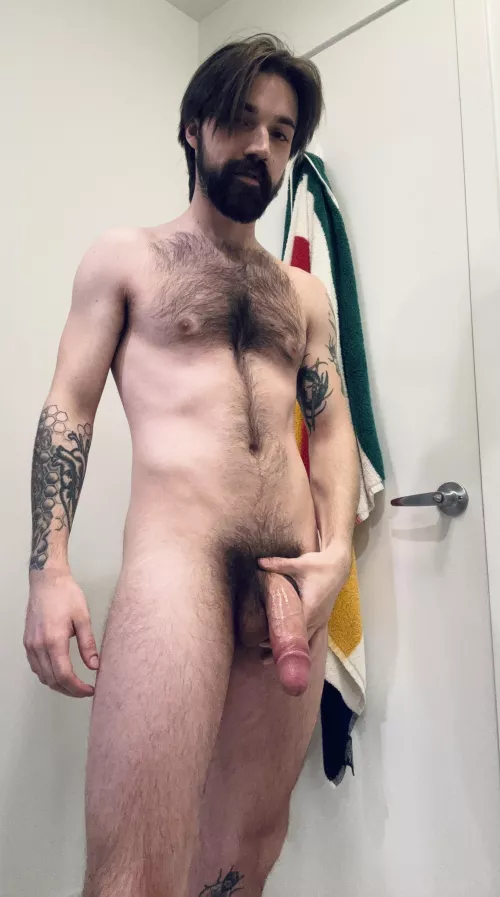 Get on your knees, you know what to do if you’re a good boy 😈