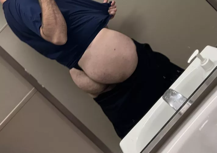 How does my ass look?