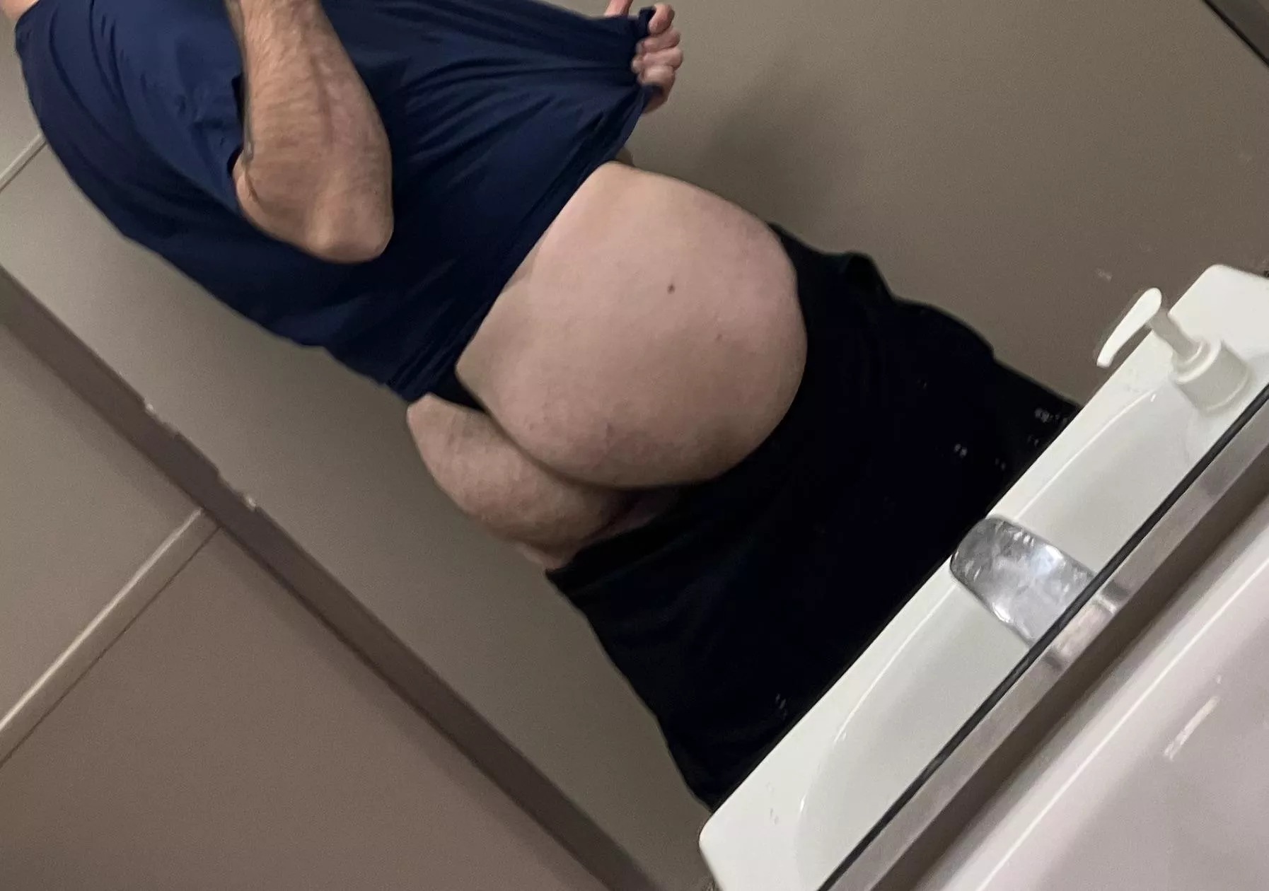 How does my ass look?