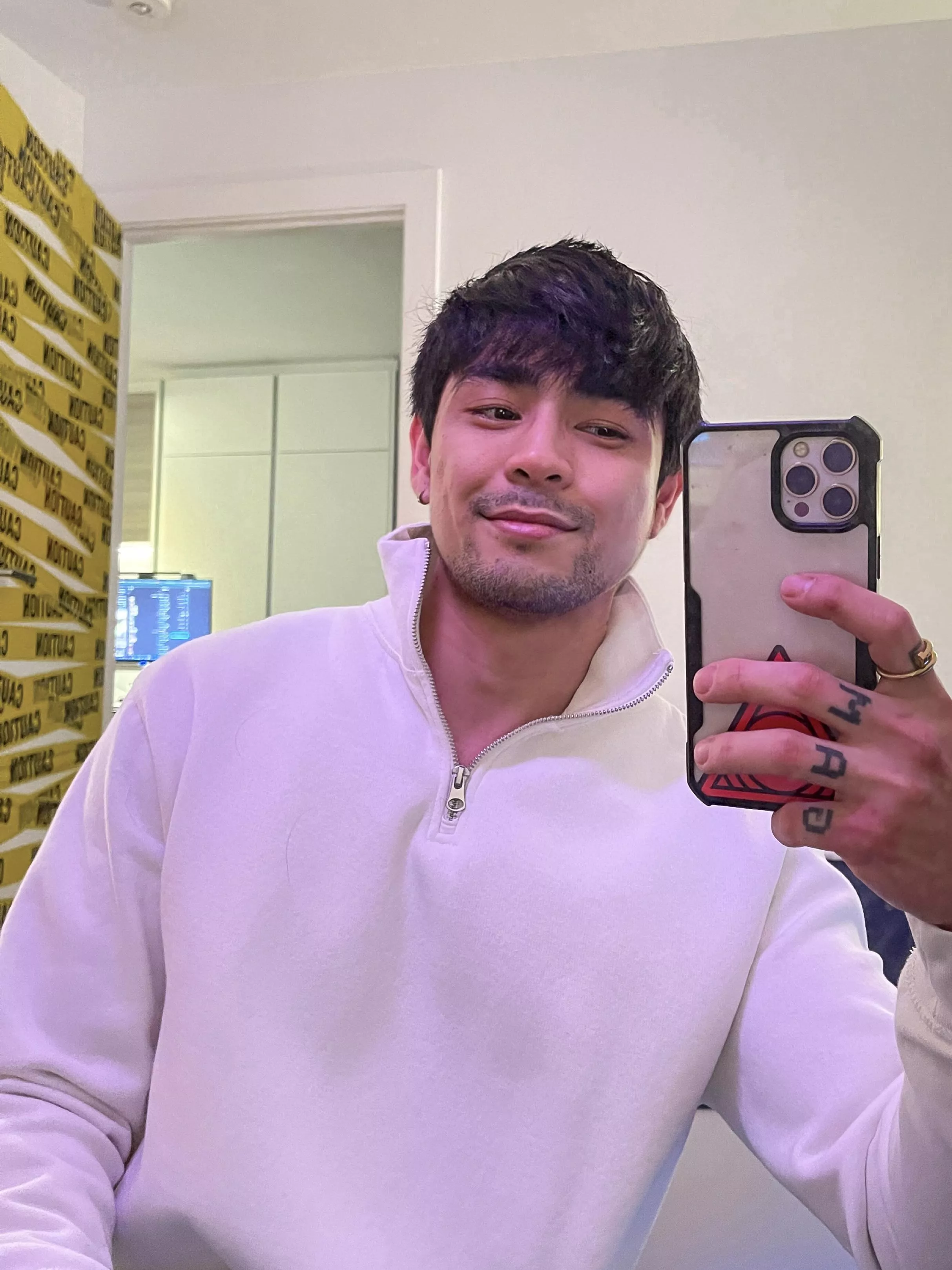 I love and hate wearing white shirts! I love and hate wearing white shirts!