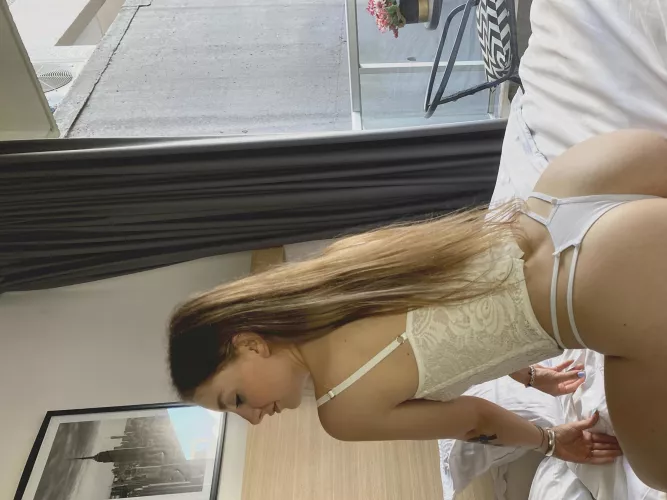  I prefer to greet you from work in this position 