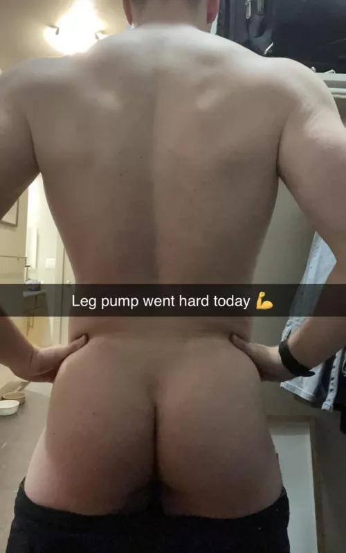 If you don’t share the ass gainz with your bros, are you even bros?