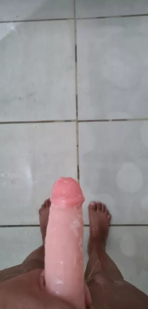 Im waiting for you in the shower, do you like it on your back?