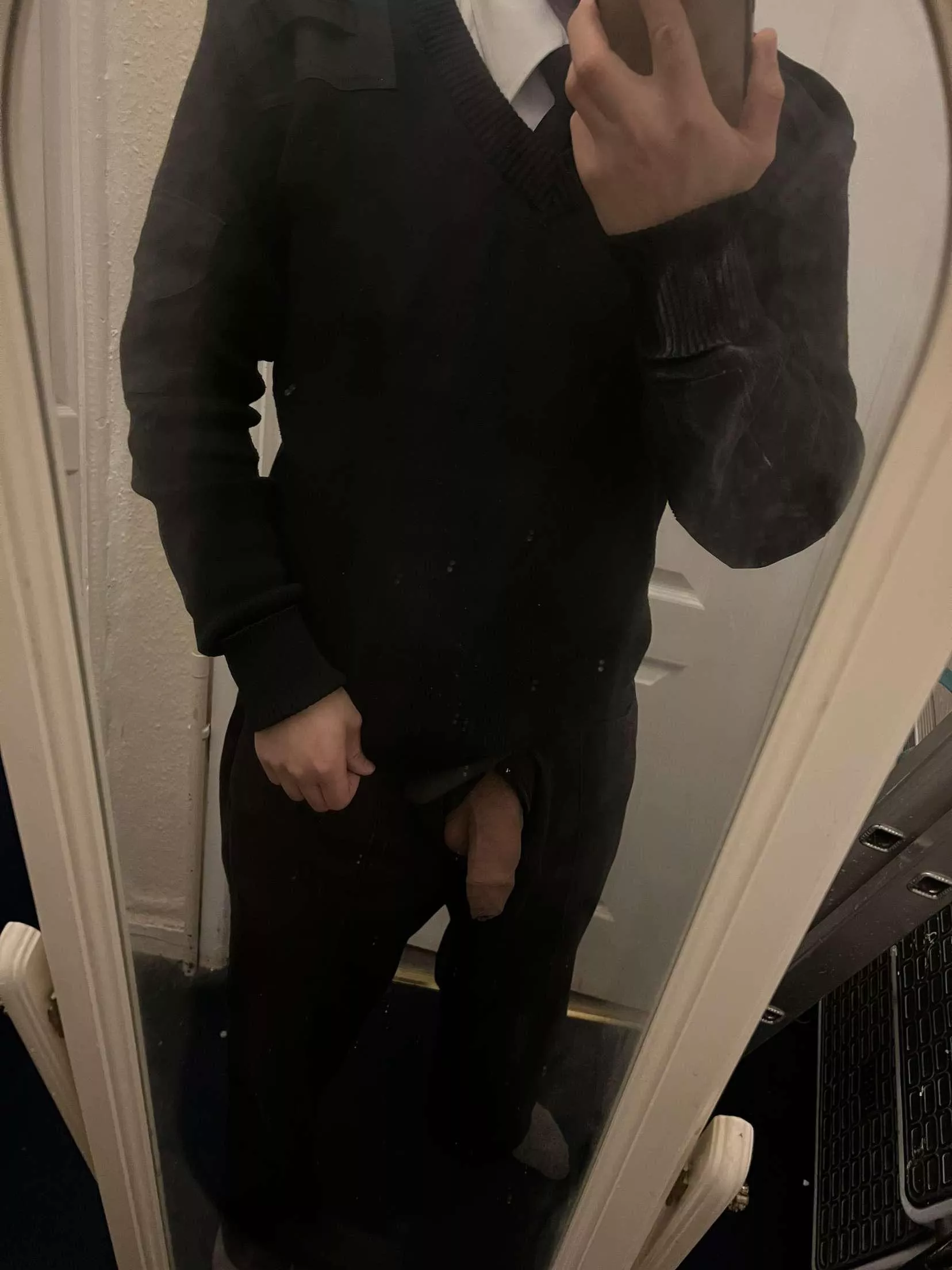 Just got home from work, would love some head 