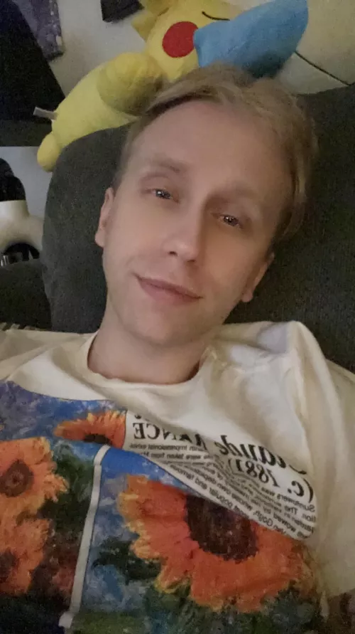 Just tryna shiny hunt in Pokemon, no luck so far. 🤷🏼♂️
