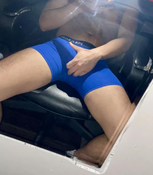 M(18) does anyone want to take a ride???