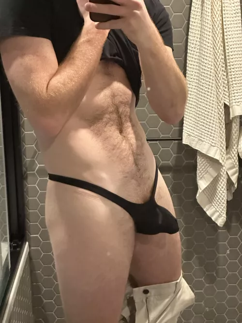 my first Muscleskins, does the pouch size look right? 