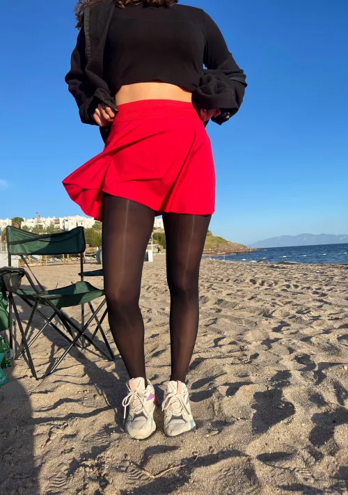 Pantyhose on the beach ☀️🏖️