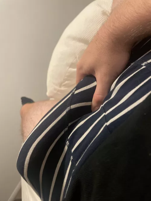 This generally gets the message across. 