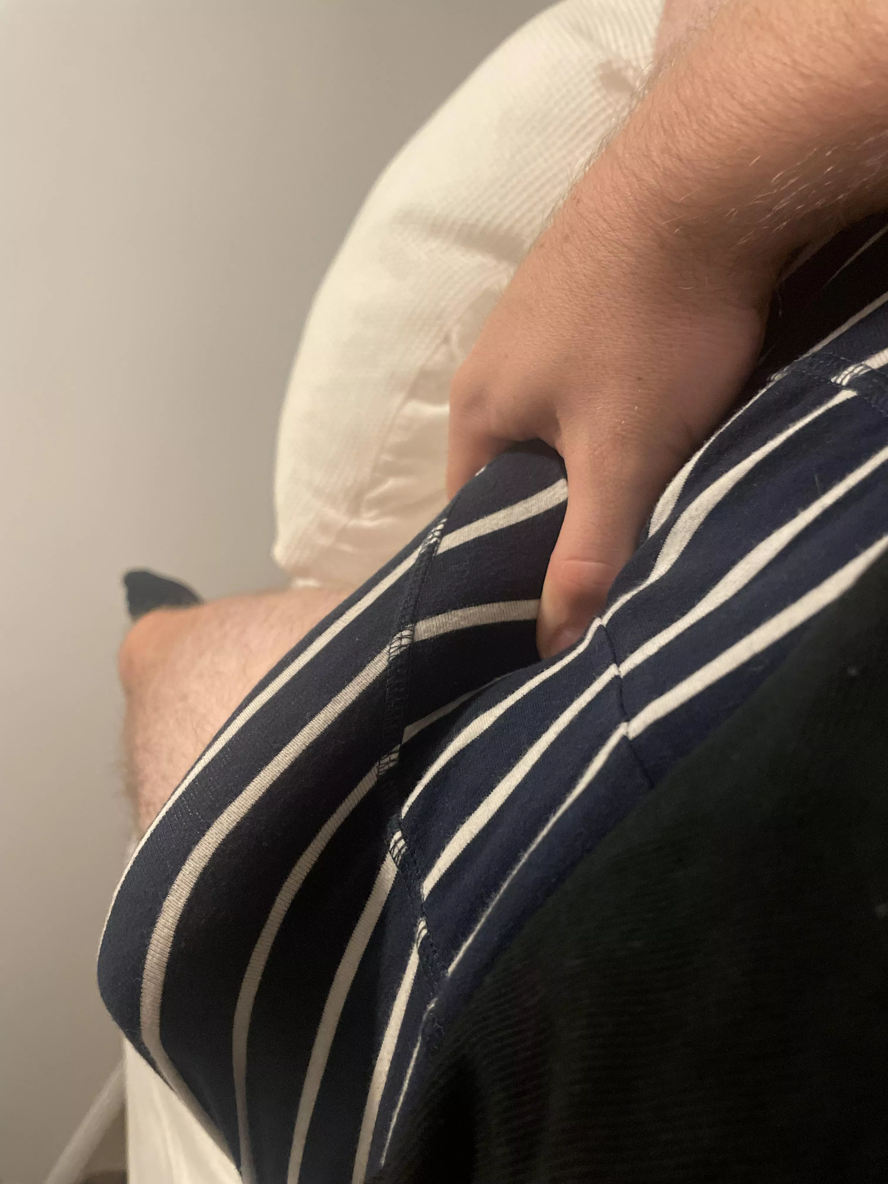 This generally gets the message across. 