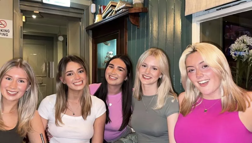 Which babe u like most? [5]