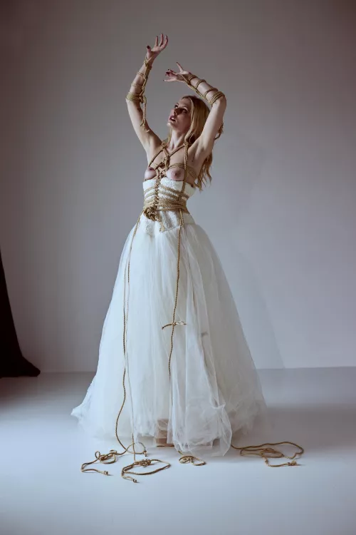 With dream team model Izzy and ropes by Beacon