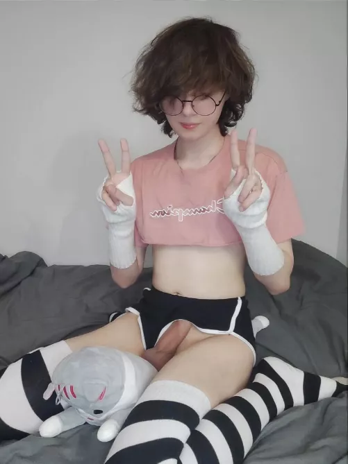 Would u let me suck your cock? 🥺