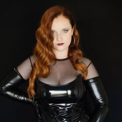 You can reflect yourself in my corset.