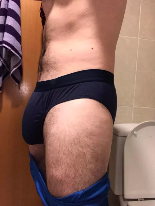 You dont even need to take it out to suck right?