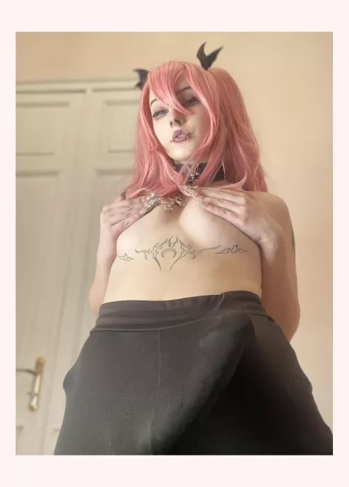 You like the idea of you sucking my cock, don'r you?