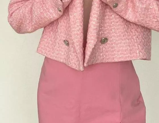 You walked into the room and saw me like this. What would you do? 😝 Perfect wife for u daddy