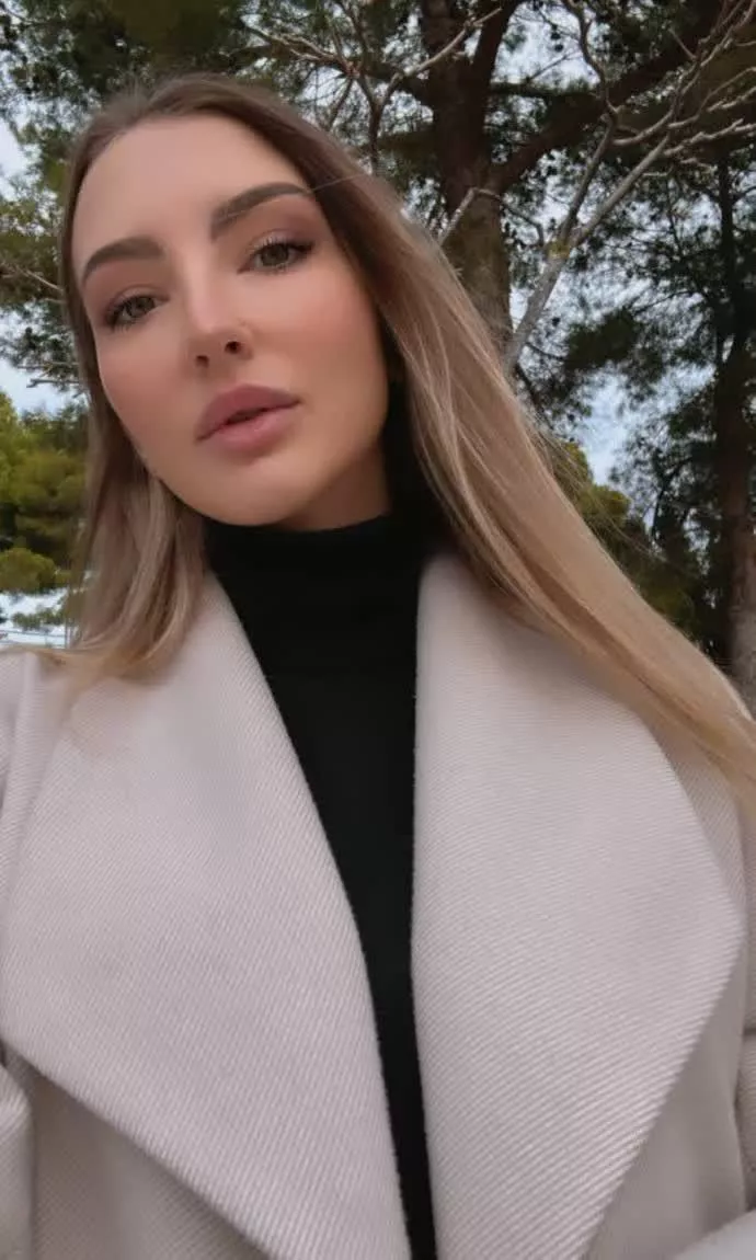 20. Sending you some serious cuteness bombs with these selfies