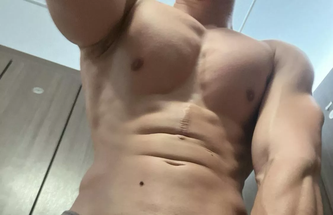 23 hung and fit. Looking for fit verse guys. Snap: daytine
