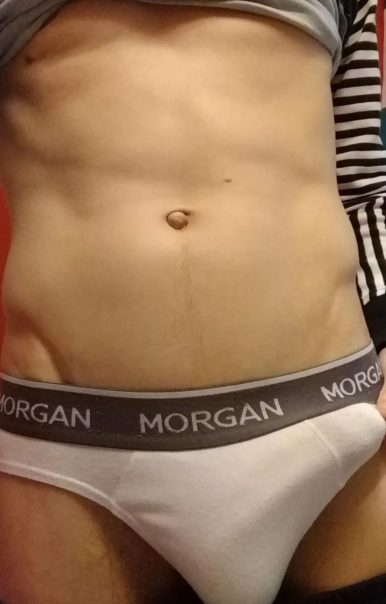 [33] [M] 🍆🍑👉👌💦