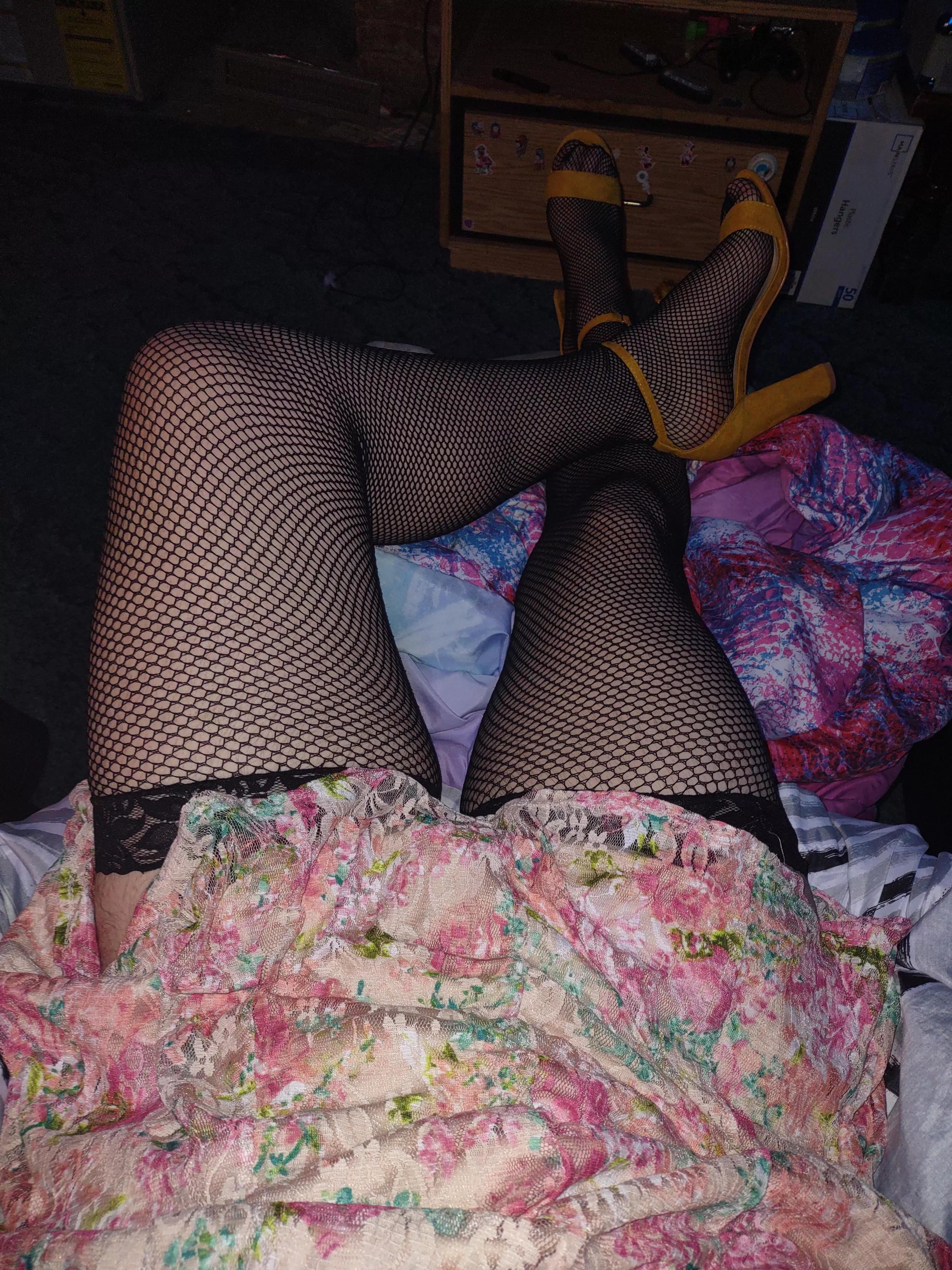 37 sissy whiteboi who loves bbc 