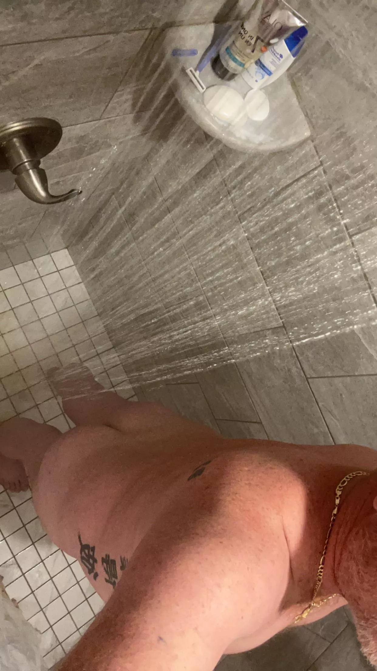 48 who wants wash daddy ass