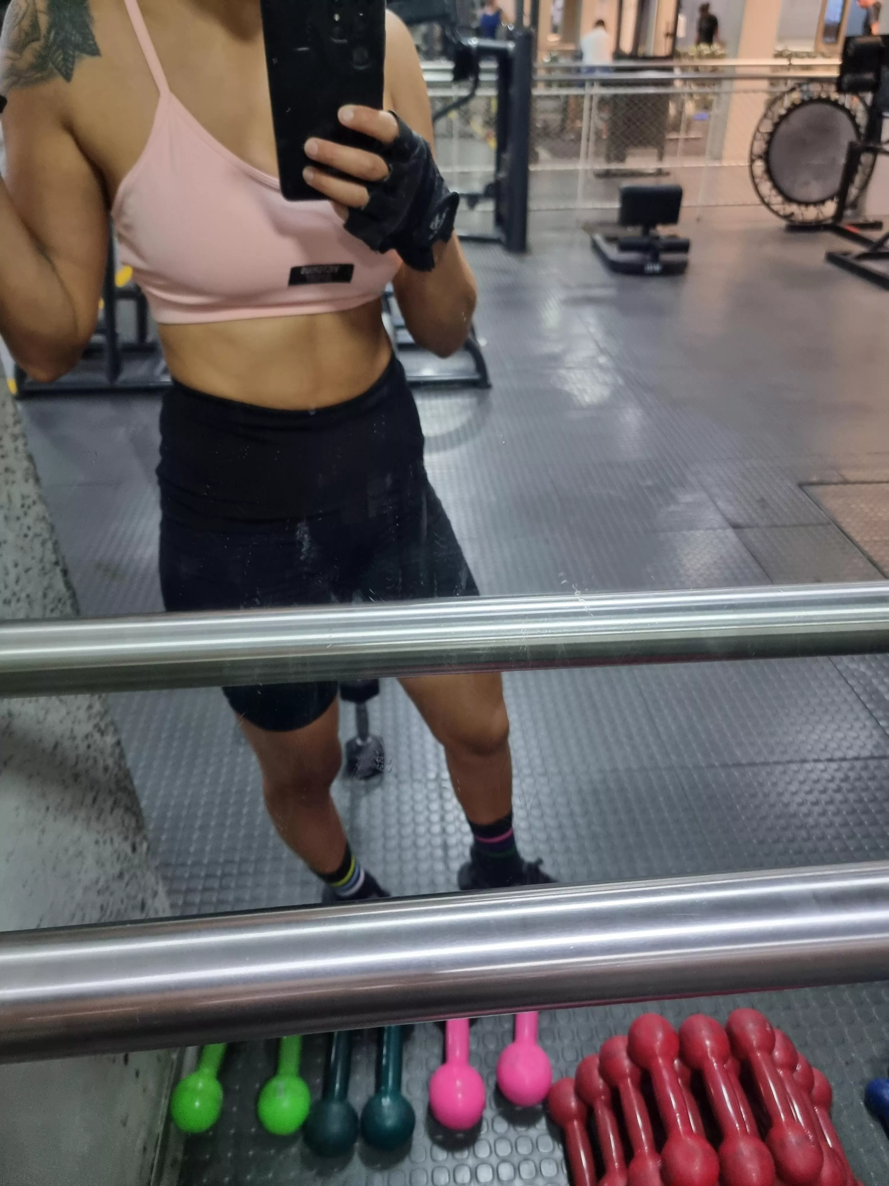 Abs day, the upper part is going very well do you believe it? now I will put the focus on the lower part which is the one that gives me the most difficulty, I listen to advice, suggestions, opinions