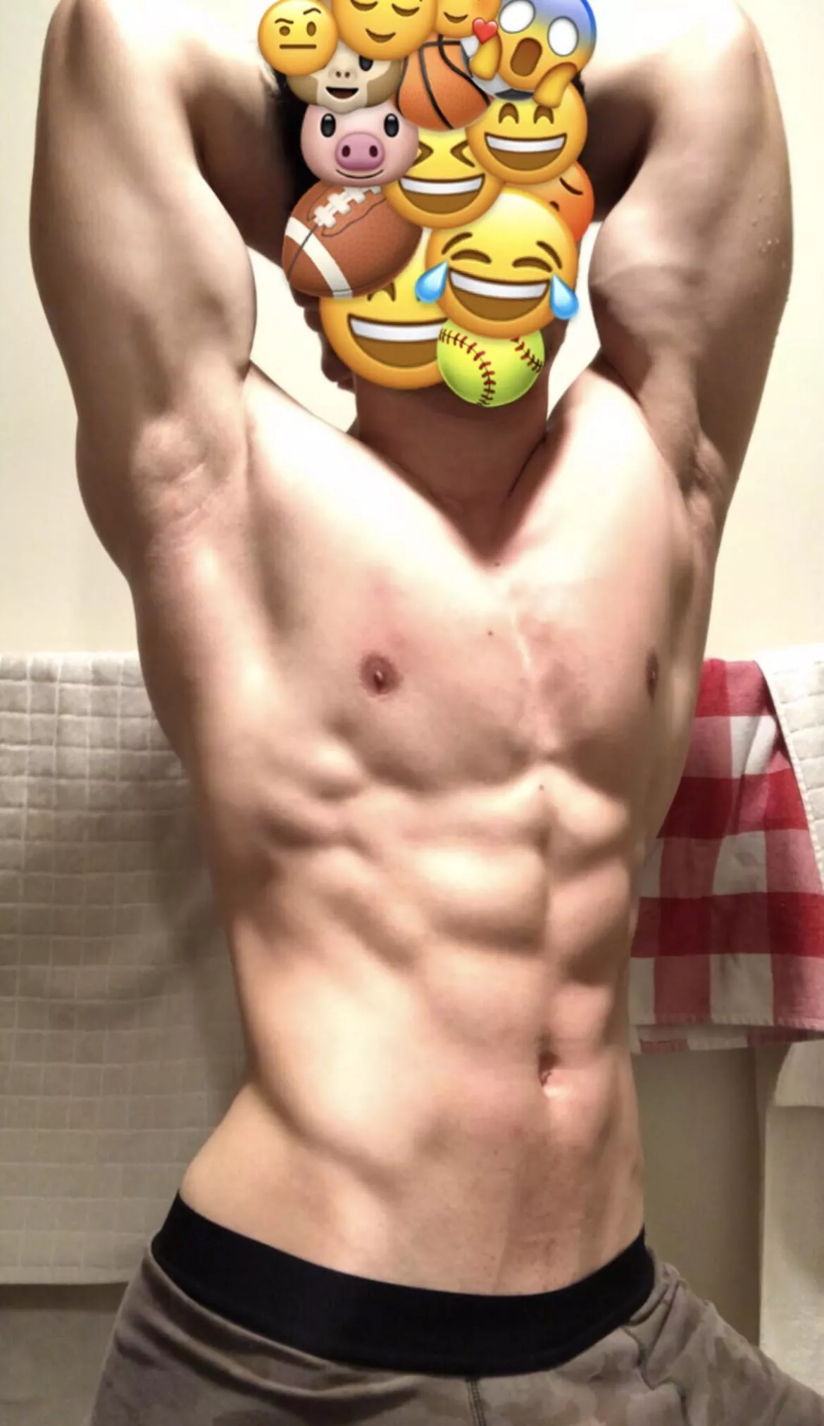 Before stepping in the shower I always pose! Looking for a cutie to join me for a long warm shower ;)