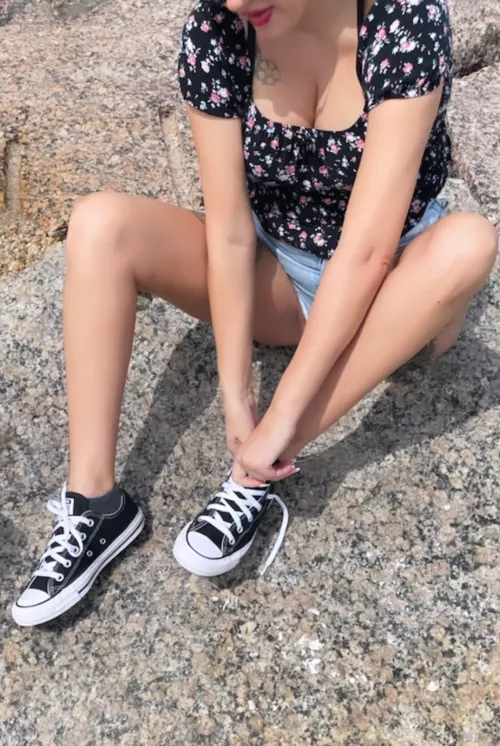 Black n white chucks 