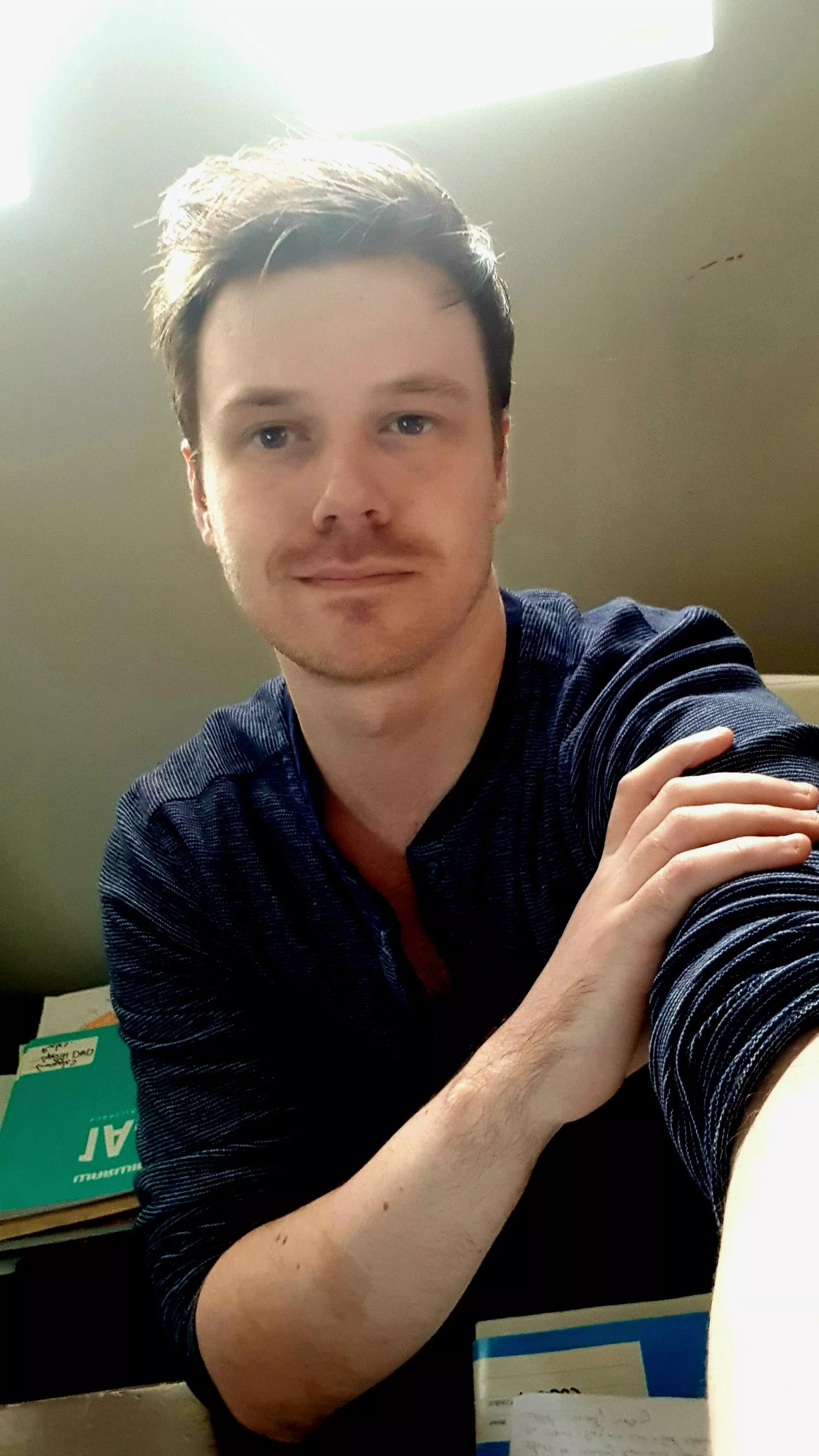 Brain need distraction 🙃