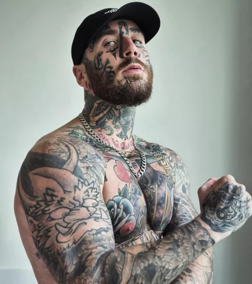 Come and pay daddy a visit