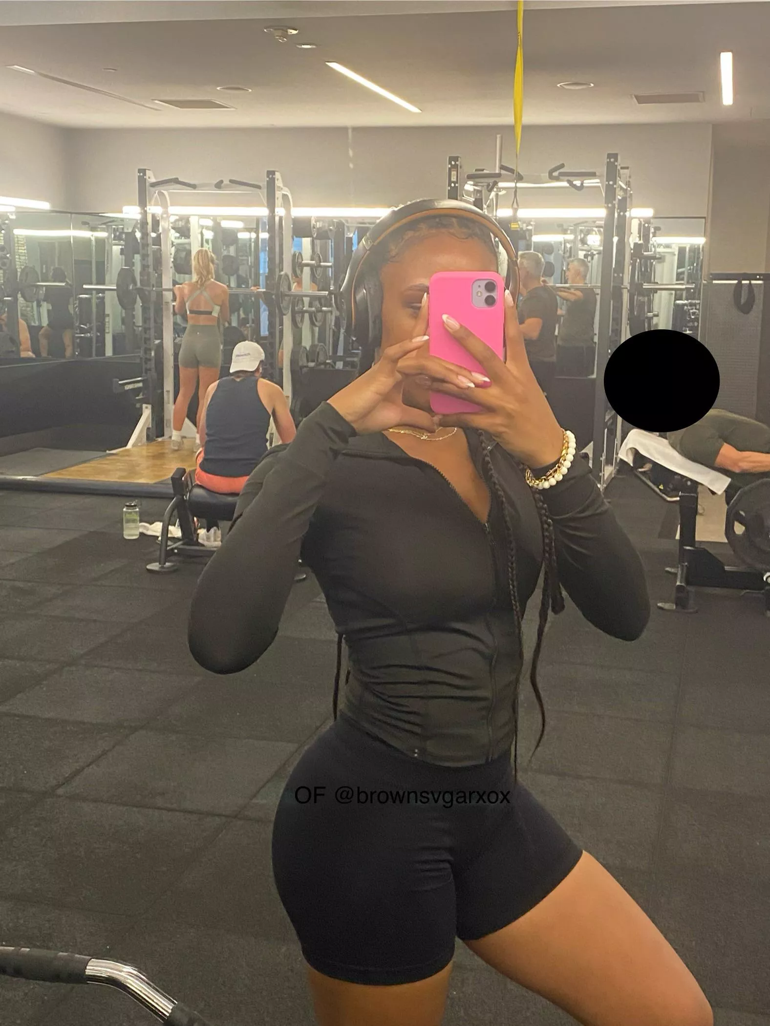 come grab it 🥴🩷🤍