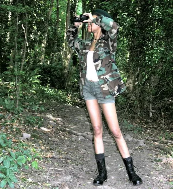 Day 5 since escaping Venus. Have temporarily settled with a group of men in the woods west of Riverbed - but apparently I'm being hunted now?! Day 5 since escaping Venus. Have temporarily settled with a group of men in the woods west of Riverbed - but apparently I'm being hunted now?!