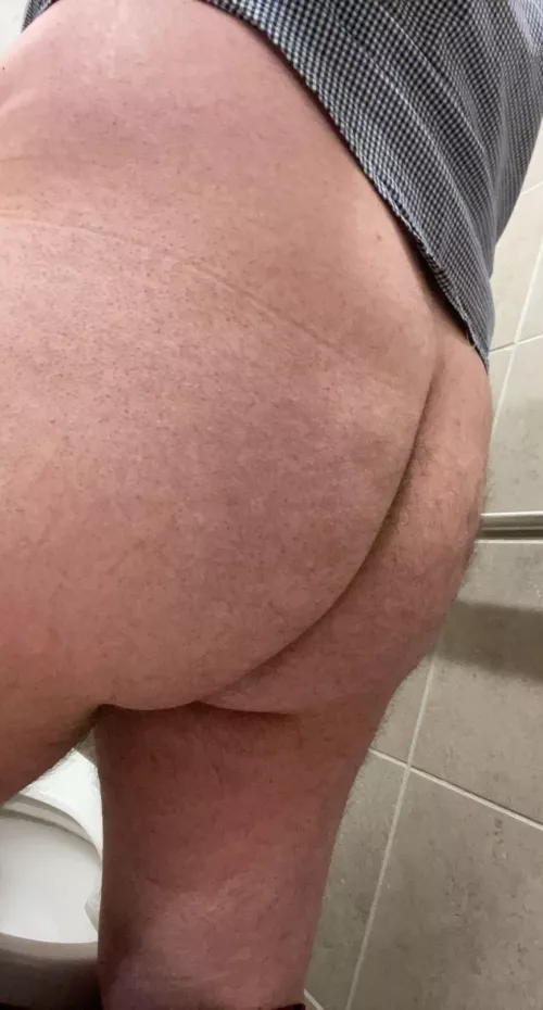 Do I qualify to post here? 26 