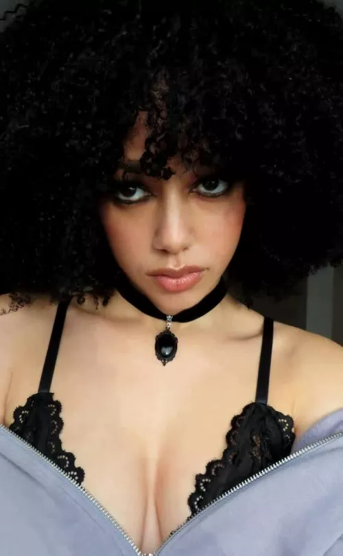 Do you like my outfit?