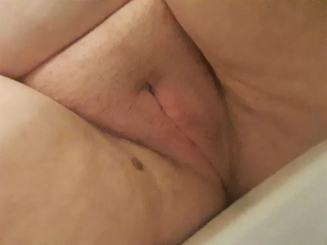 Fresh 23 f need company