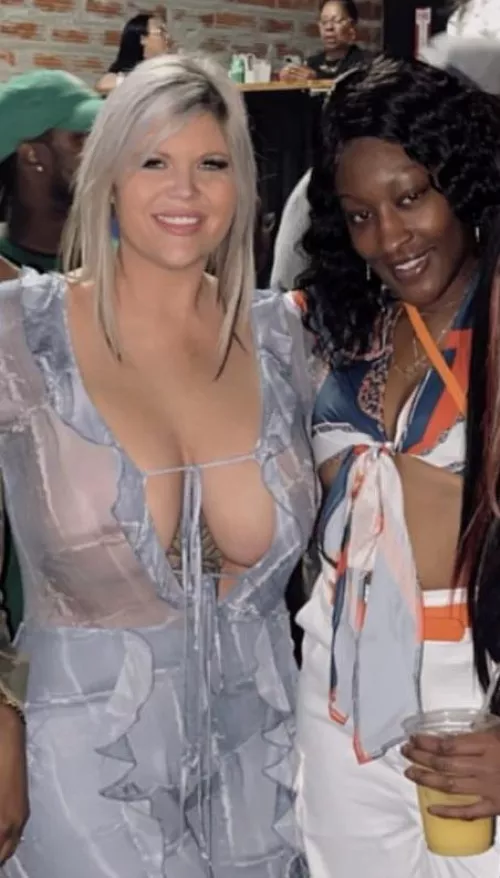 Girl got her beat 10 times over