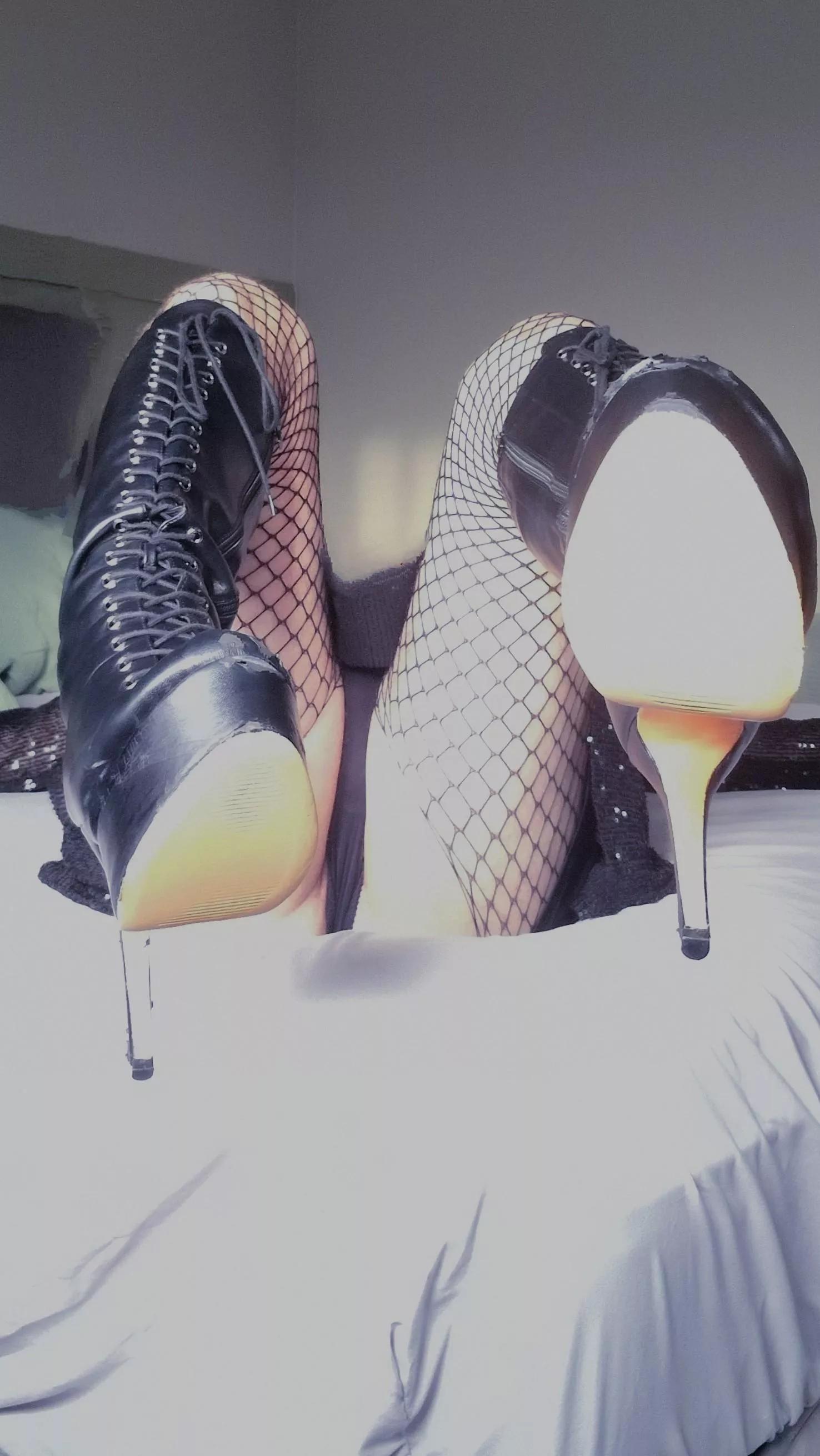 Had to show that I'm feeling naughty 