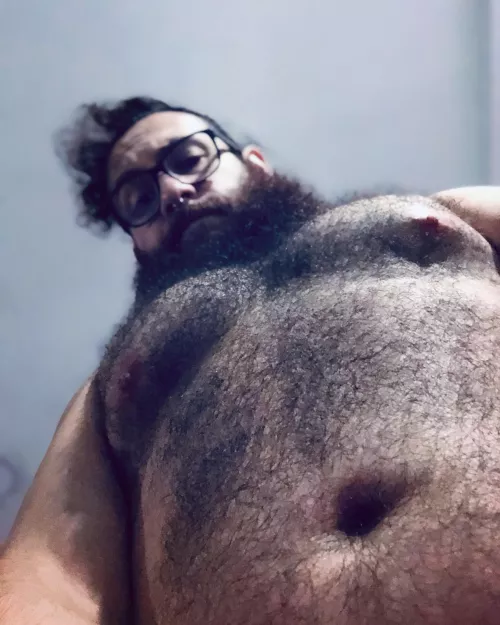 Hey you down there... What you looking at? 🤔 🤖🐻