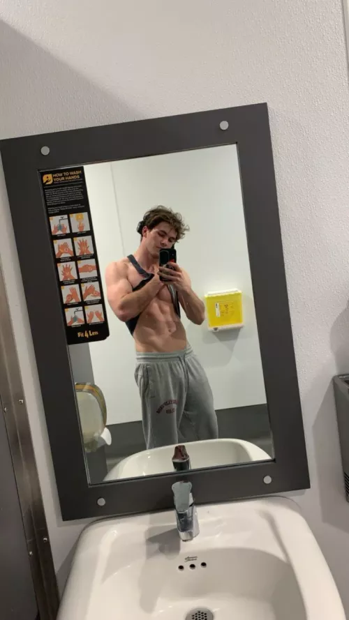 How’s ur day going (m)