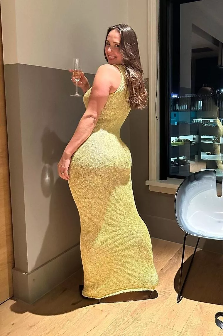 Hugging those curves 