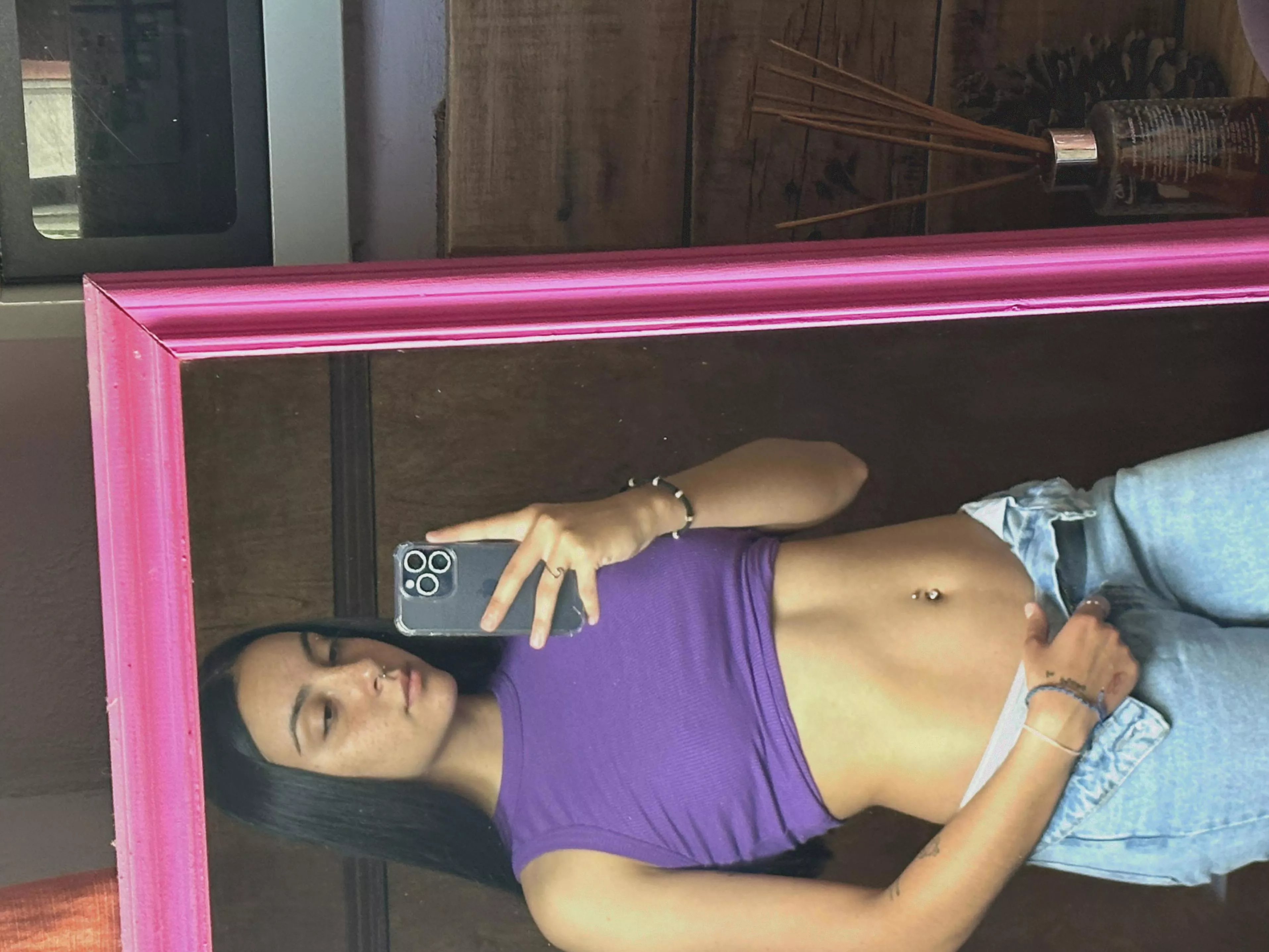  I have this bad habit of taking my panties off for strangers 