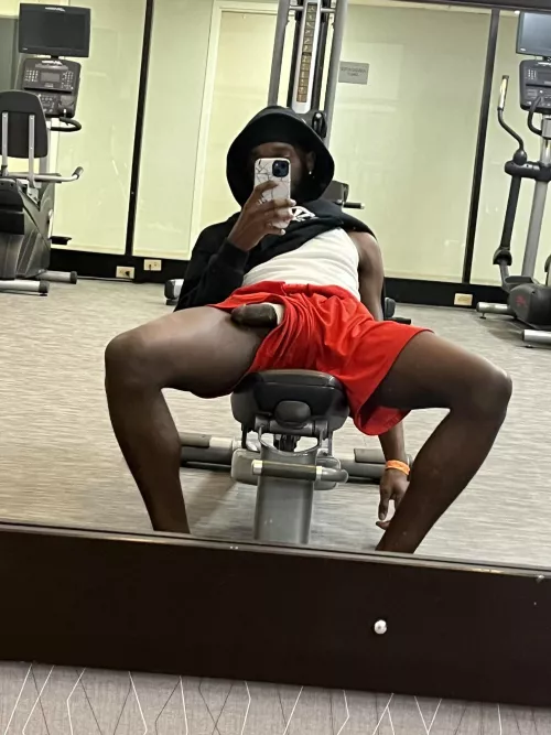 I hope nobody saw that at the gy[m]