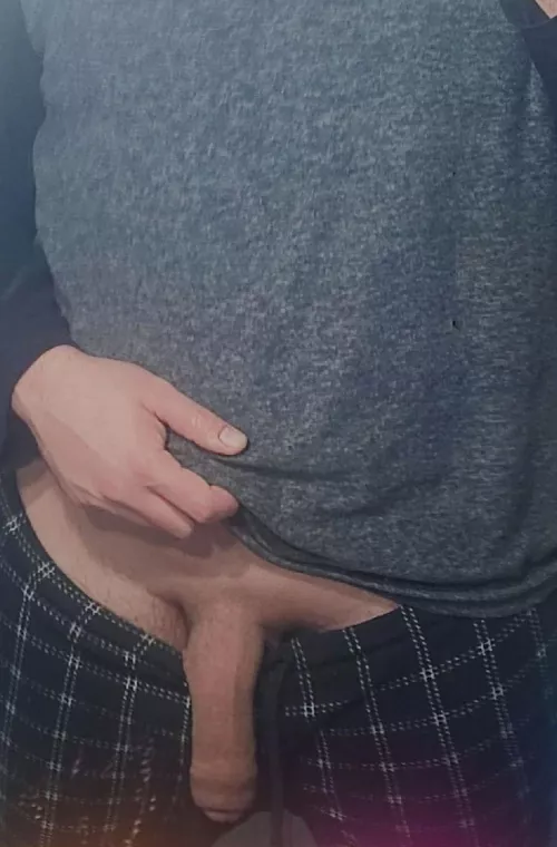 I like to let my soft monstercock hangin'.