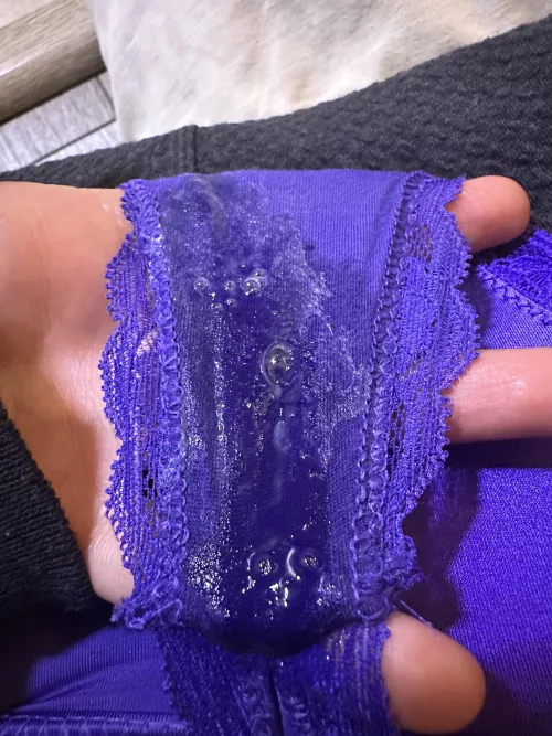 I love having wet panties 