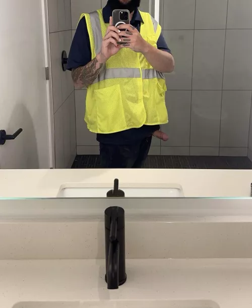 I love sending dirty pictures from the job site